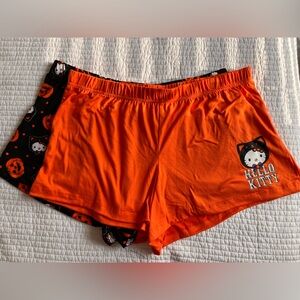 Hello Kitty Halloween Shorts hello kitty pajama shorts (M)